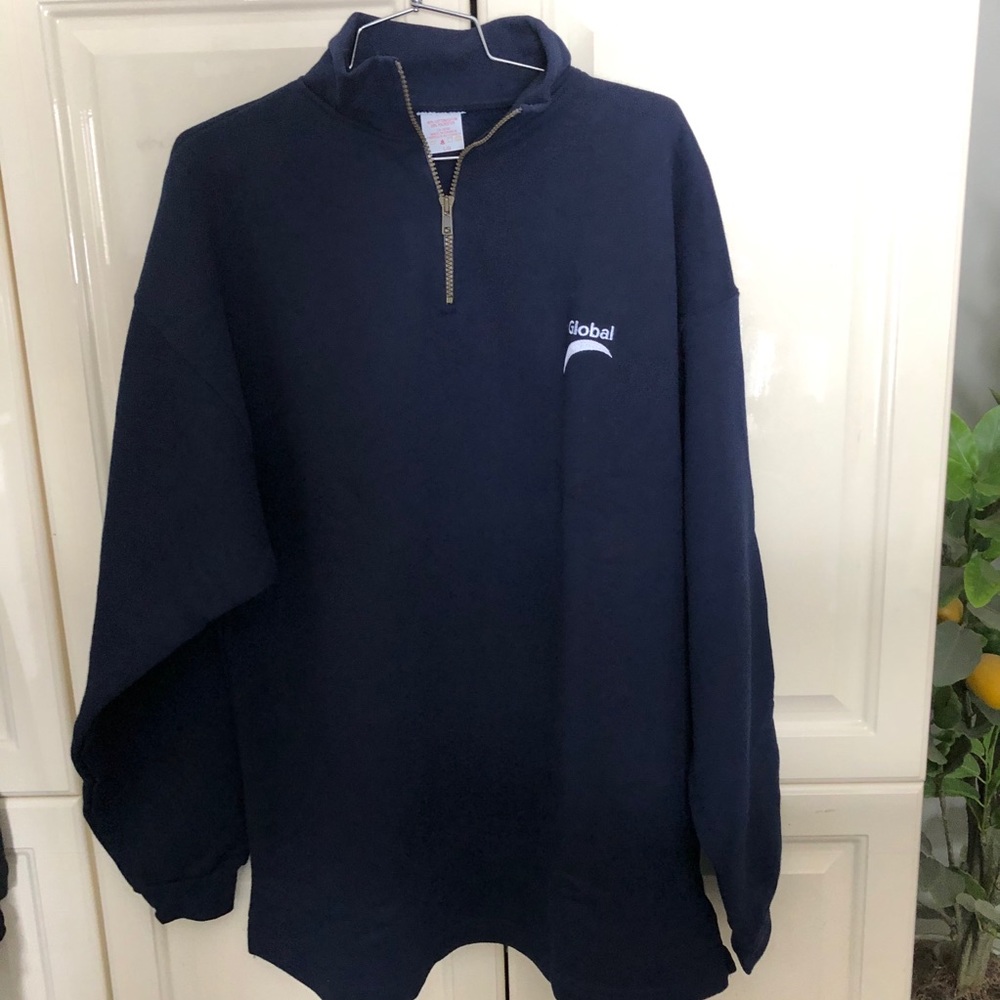 New - Men’s Global Zip Sweatshirt Size Large
